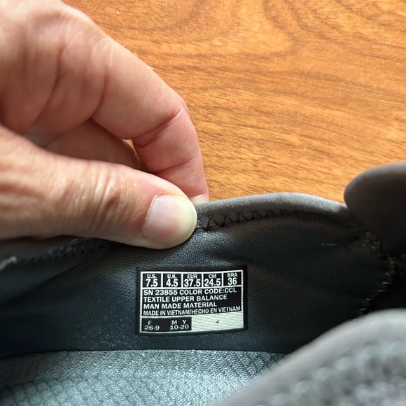 Skechers slip on sneaker - Picture 4 of 4